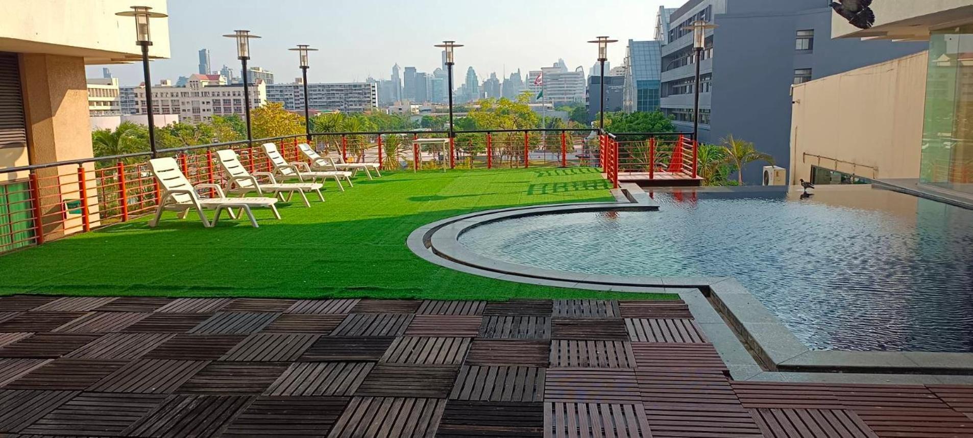 Princeton Bangkok Buitenkant foto