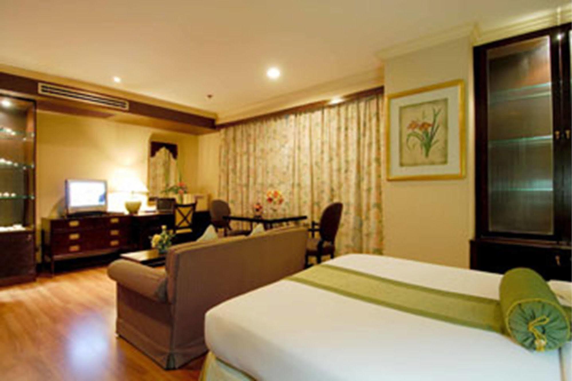 Princeton Bangkok Buitenkant foto
