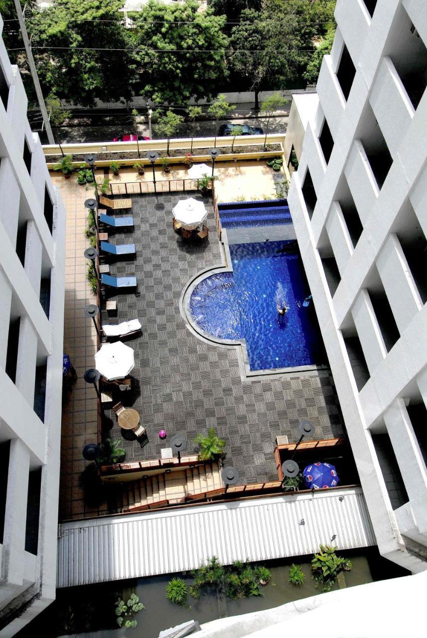 Princeton Bangkok Buitenkant foto